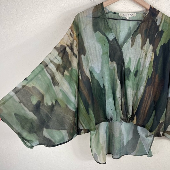 Ramona LaRue Printed Bell Sleeve Kaftan Wrap Top One Size - Picture 2 of 4